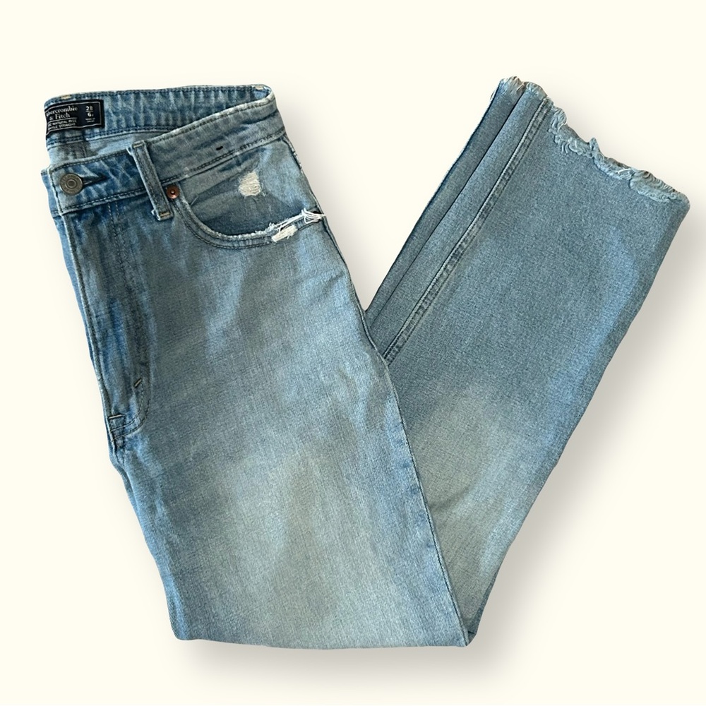 Abercrombie & Fitch / Zoe Natural Rise Ankle Straight Jeans size 6